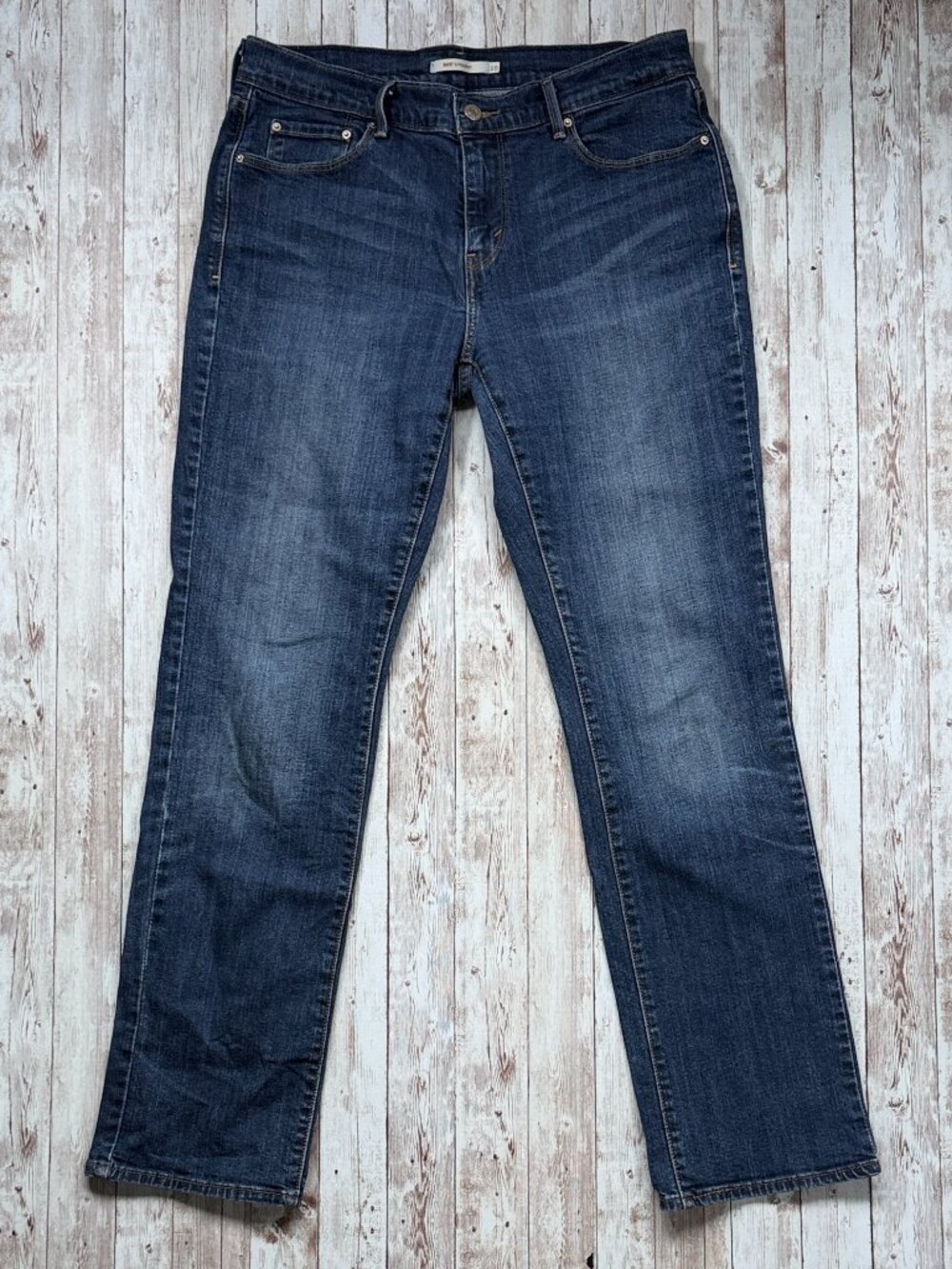 Levi's 505 Straight Jeans sz 10 /30 Women's Dark Blue Wash Cotton 32 Length